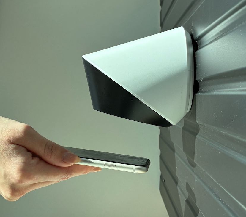 QRコードを読み取らせる